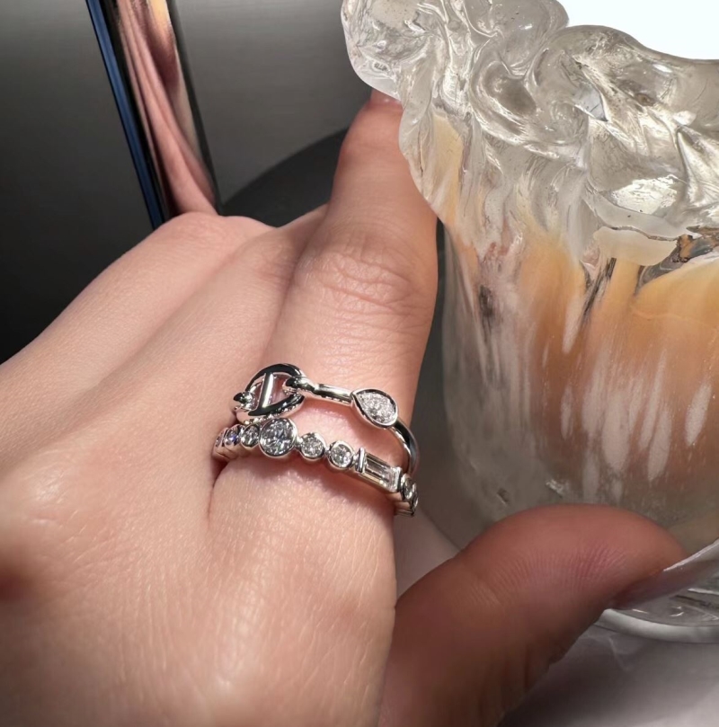 H**me5 rings